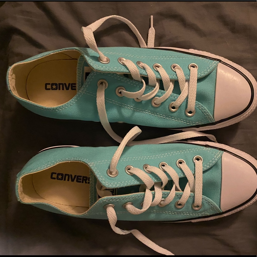 Converse Chuck Taylor All Stars.